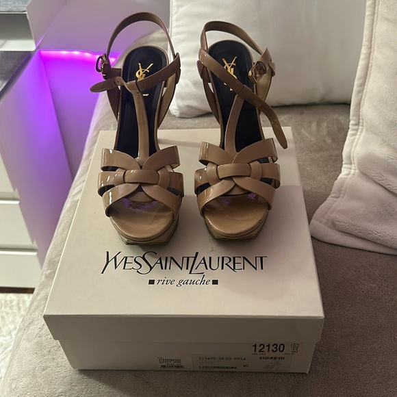 YSL Heels - Picture 1 of 7